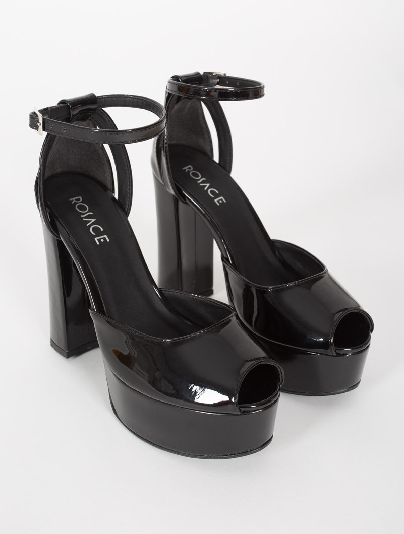 Sandales à talons hauts